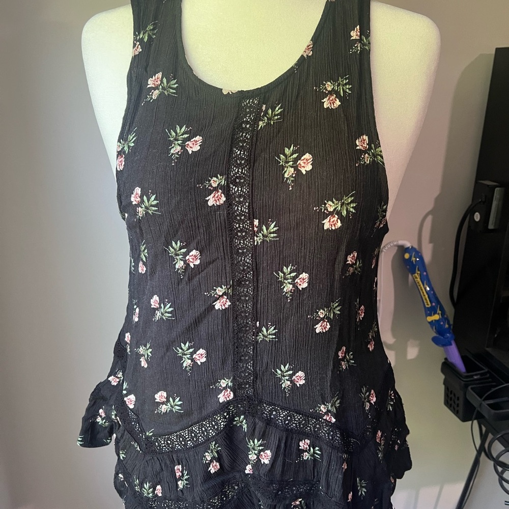American Eagle Outfitters Black Ruffled Sleeveless Tank Top